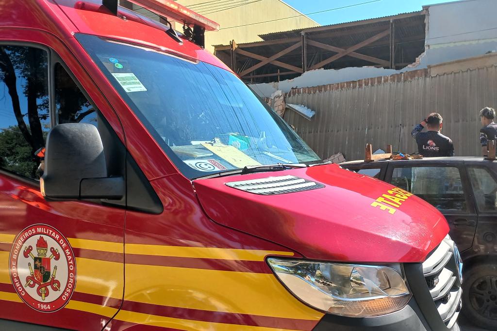 Nova Mutum: Trabalhador fica ferido após queda de fachada em supermercado