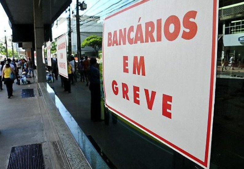 Bancários de MT cruzam os braços por 24 horas nesta quinta-feira em ato nacional